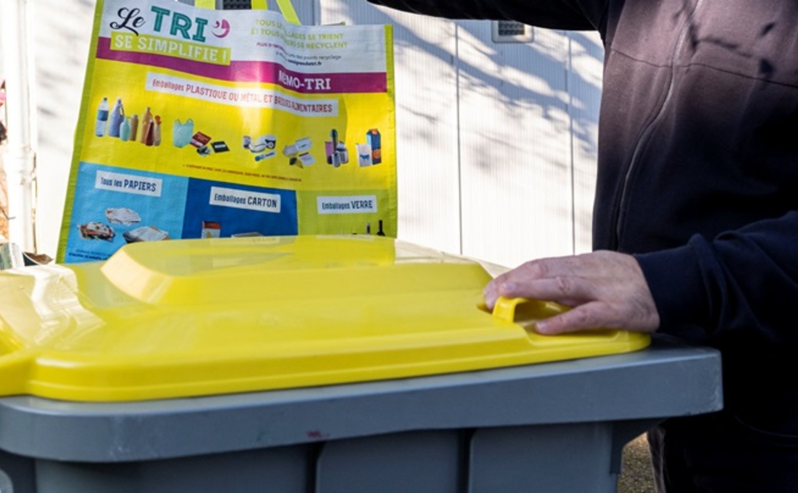 8 déchets à ne pas mettre dans les poubelles de tri !